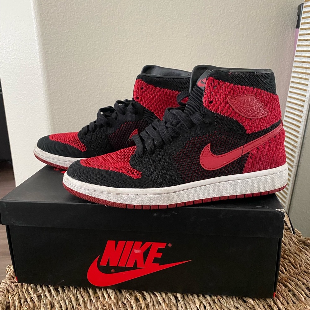 Air Jordan 1 Retro High Flyknit